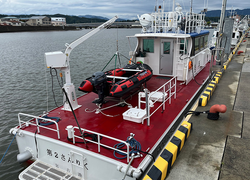 岩手県警察警備艇「第2さんりく」に搭載されたAU360W